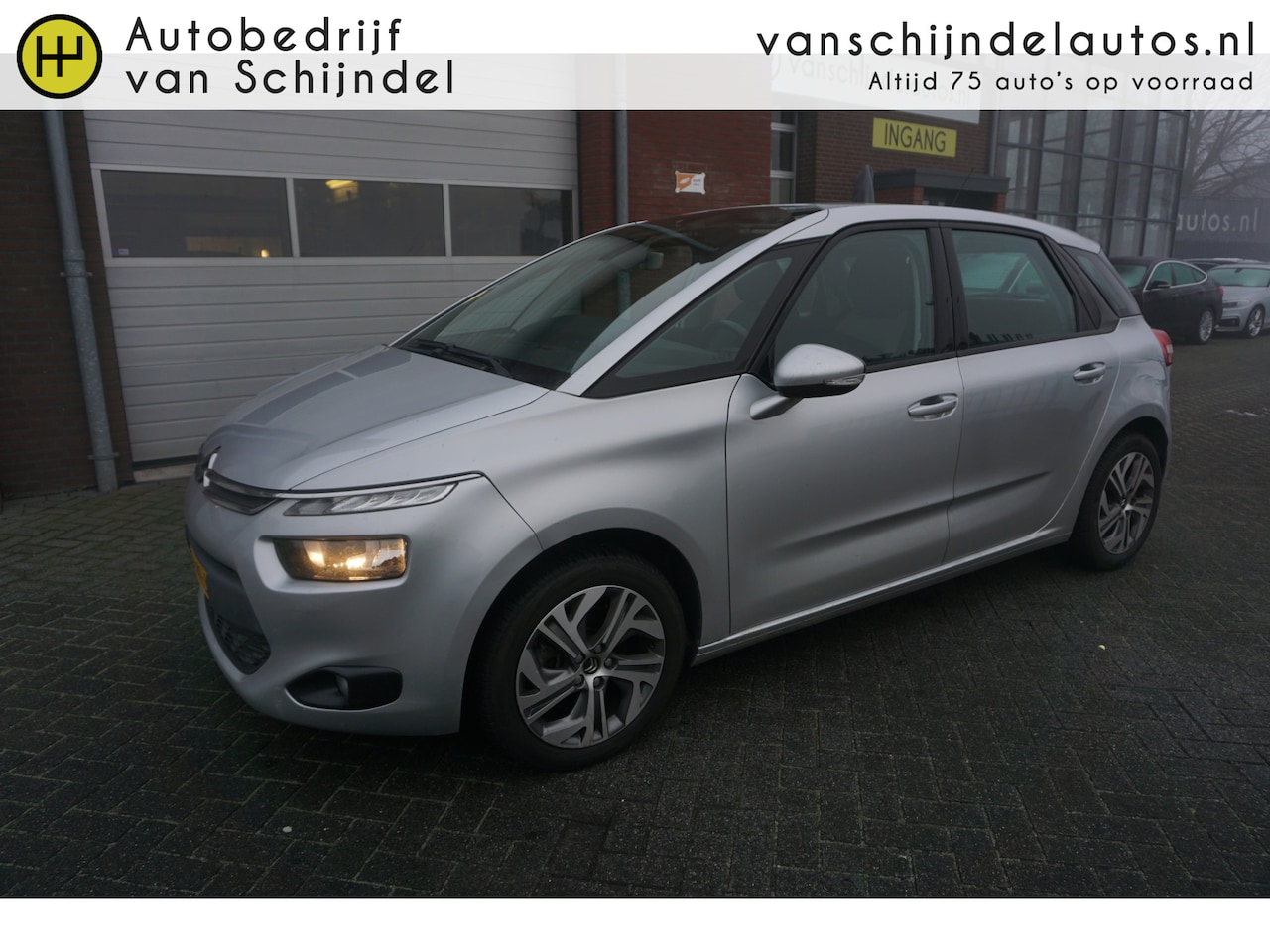 Citroën C4 Picasso - 2.0 BLUEHDI 150PK DECEMBER 2014 NAVIGATIE TREKHAAK ECC AIRCO CRUISECONTROL PARKEERSENSOREN - AutoWereld.nl