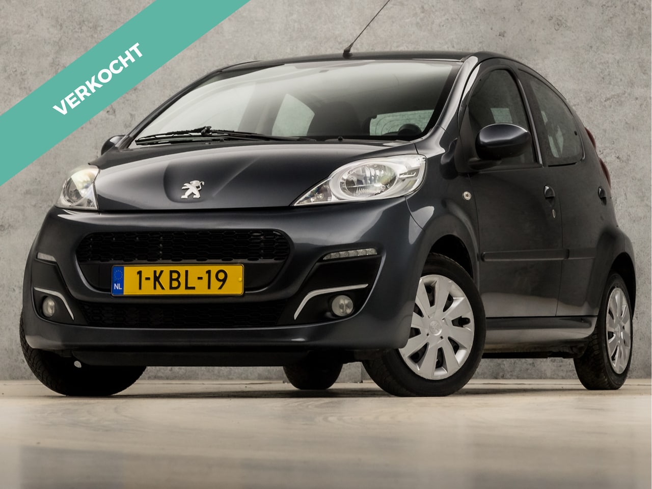 Peugeot 107 - 1.0 Active Automaat (5 DEURS, NAP, RADIO, AIRCO, TOERENTELLER, ELEK PAKKET, SPORTSTOELEN, - AutoWereld.nl