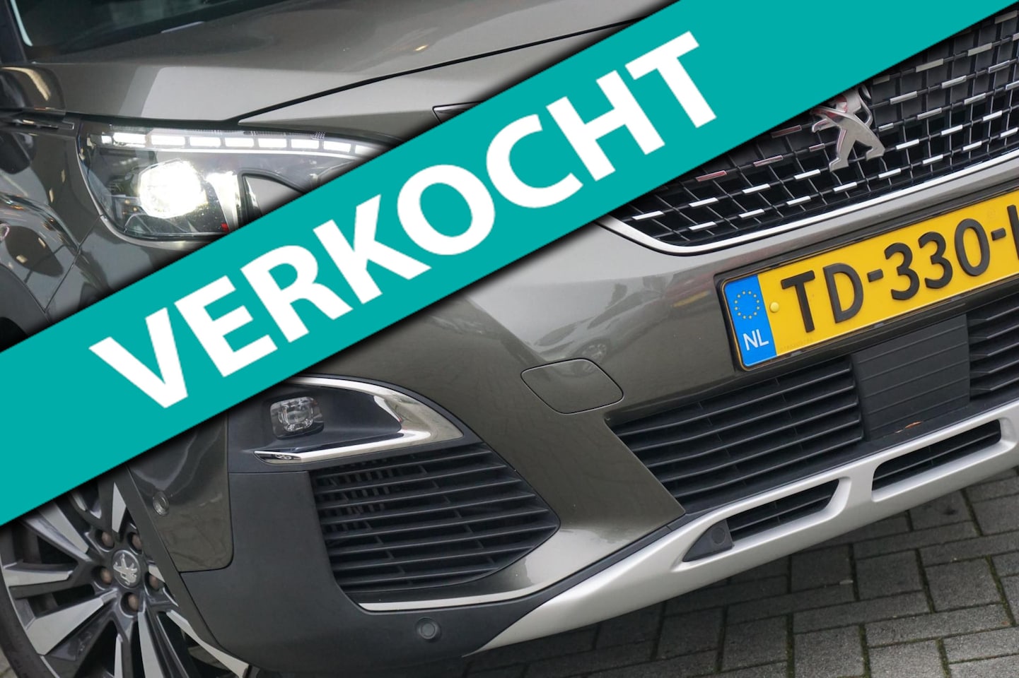 Peugeot 3008 - 1.2 130PK Allure | Amazonite Grey | Full-LED/Carplay/Keyless/Half-leder - AutoWereld.nl