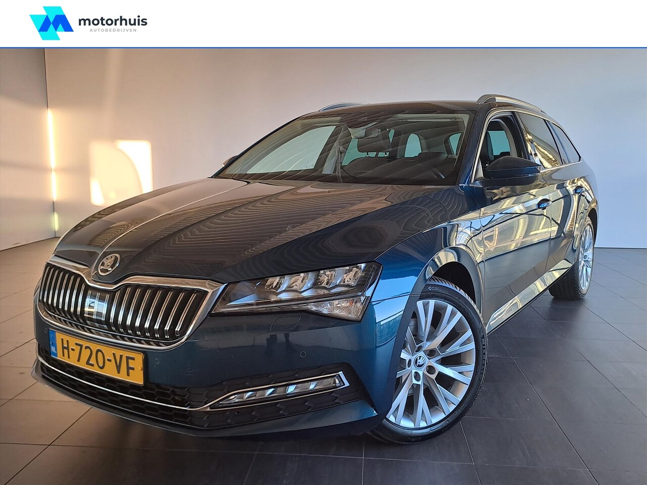 Skoda Superb Combi - 2.0 TDI 150pk Greentech DSG-7 Business Edition - AutoWereld.nl