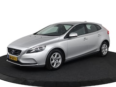 Volvo V40 - T2 Kinetic | Stoelverwarming | Cruise Control | High Performance Audio | Parkassist | Clim