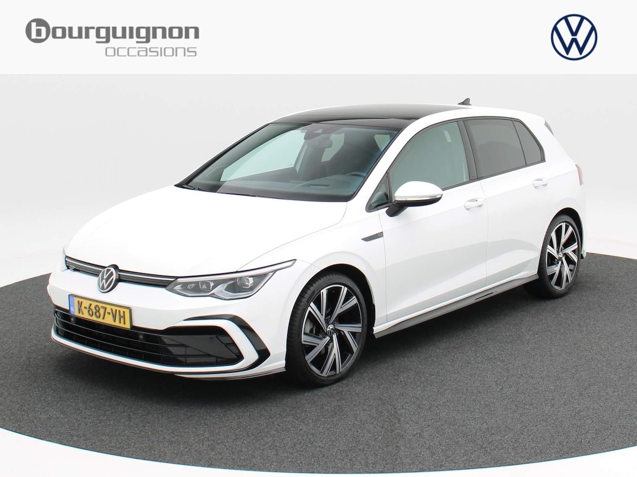 Volkswagen Golf - 1.5 eTSi 150 Pk Automaat R-Line Business | Panoramadak | Harman/Kardon | Full LED | 18 Inc - AutoWereld.nl