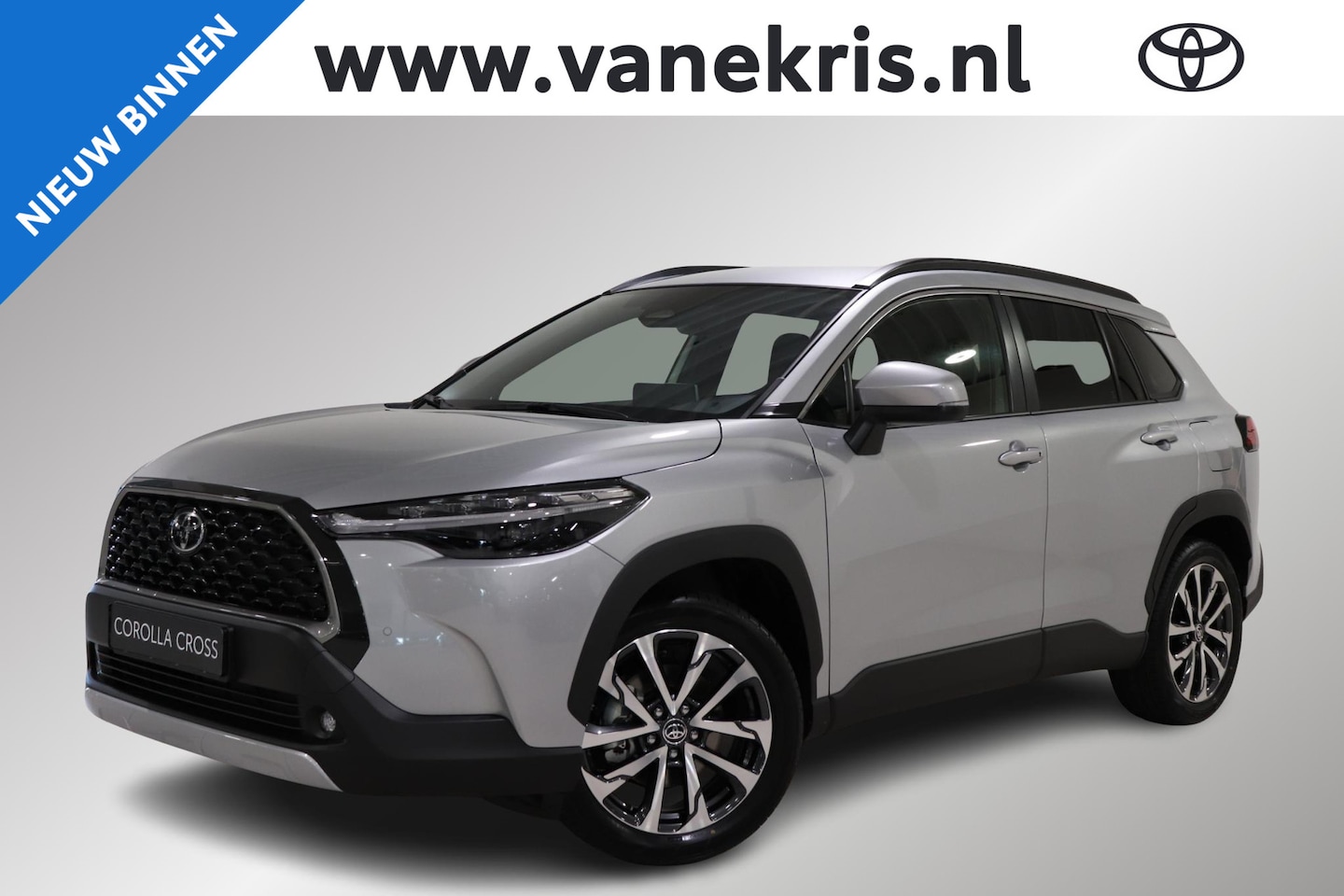 Toyota Corolla Cross - Hybrid 200 Style, BSM, Apple Carplay & Android Auto, Stoelverwarming, Navigatie, Parkeerse - AutoWereld.nl