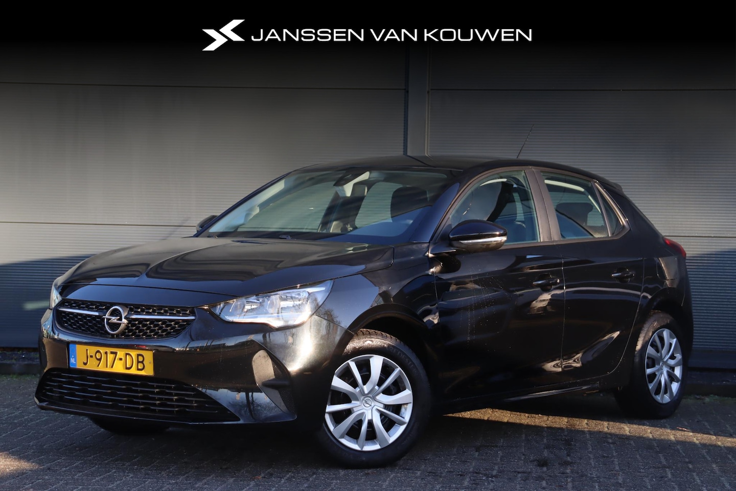 Opel Corsa - 1.2 75pk Edition / Navigatie / Apple CarPlay / Parkeersensor / Getint Glas - AutoWereld.nl