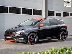 Ford Focus - 1.5 Black Edition I Cruise Control I Airco I Navi I Trekhaak I