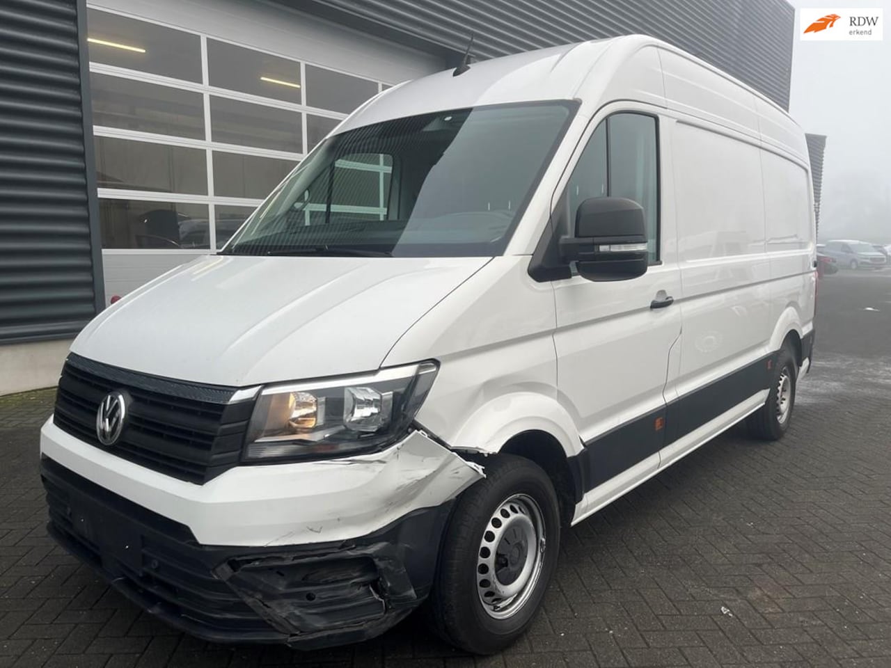 Volkswagen Crafter - 35 2.0 TDI L3H3 Highline Airco Navi Camera - AutoWereld.nl