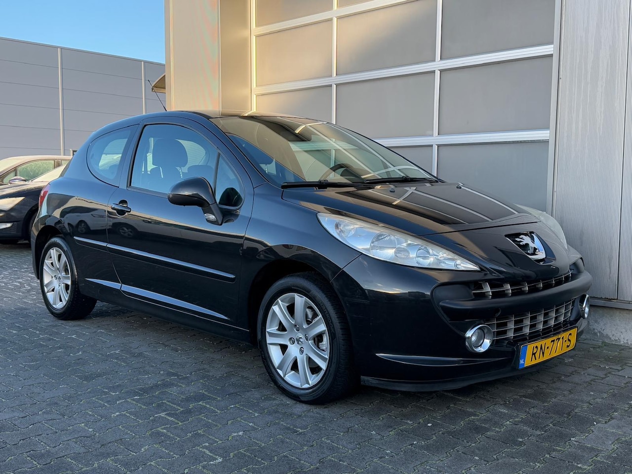 Peugeot 207 - 1.6 VTi XS|Airco|Stoelverwarming|Scherm|Phonelink - AutoWereld.nl