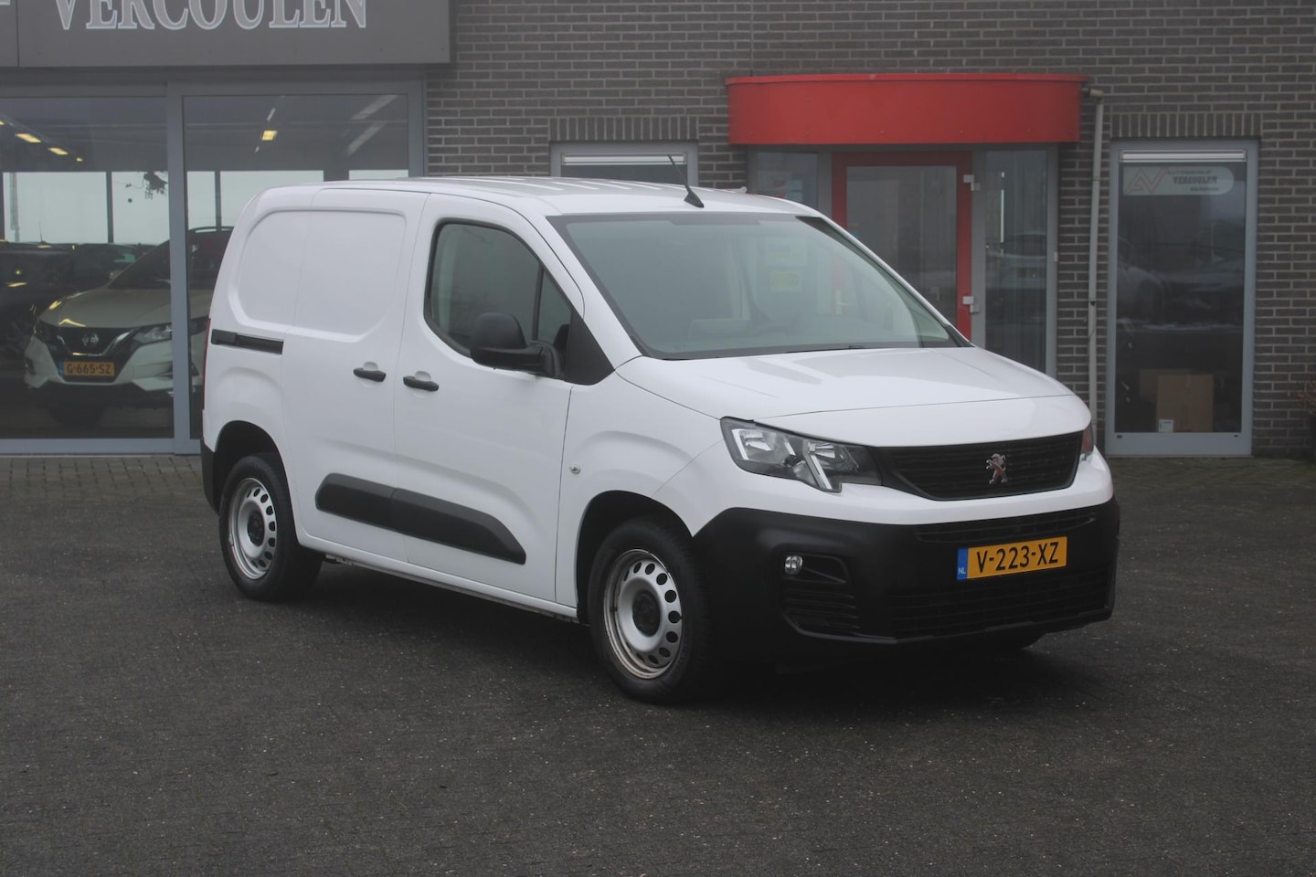 Peugeot Partner - 1.6 BlueHDI Premium 99pk/Navi/Cruise/Pdc - AutoWereld.nl