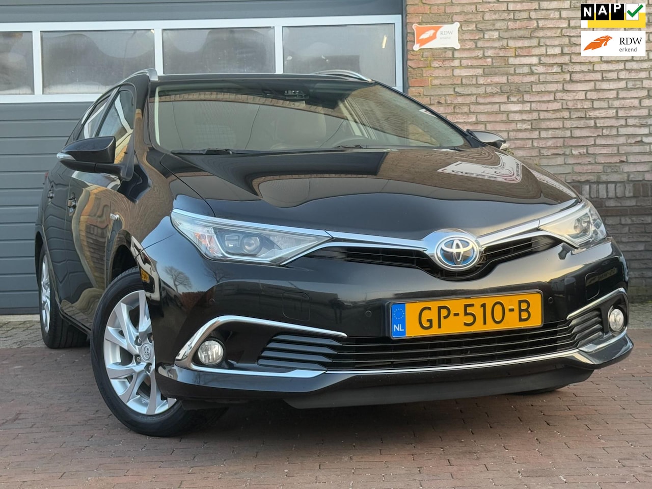 Toyota Auris Touring Sports - 1.8 Hybrid Lease pro|Pano.Dak|Navi.|Climate - AutoWereld.nl