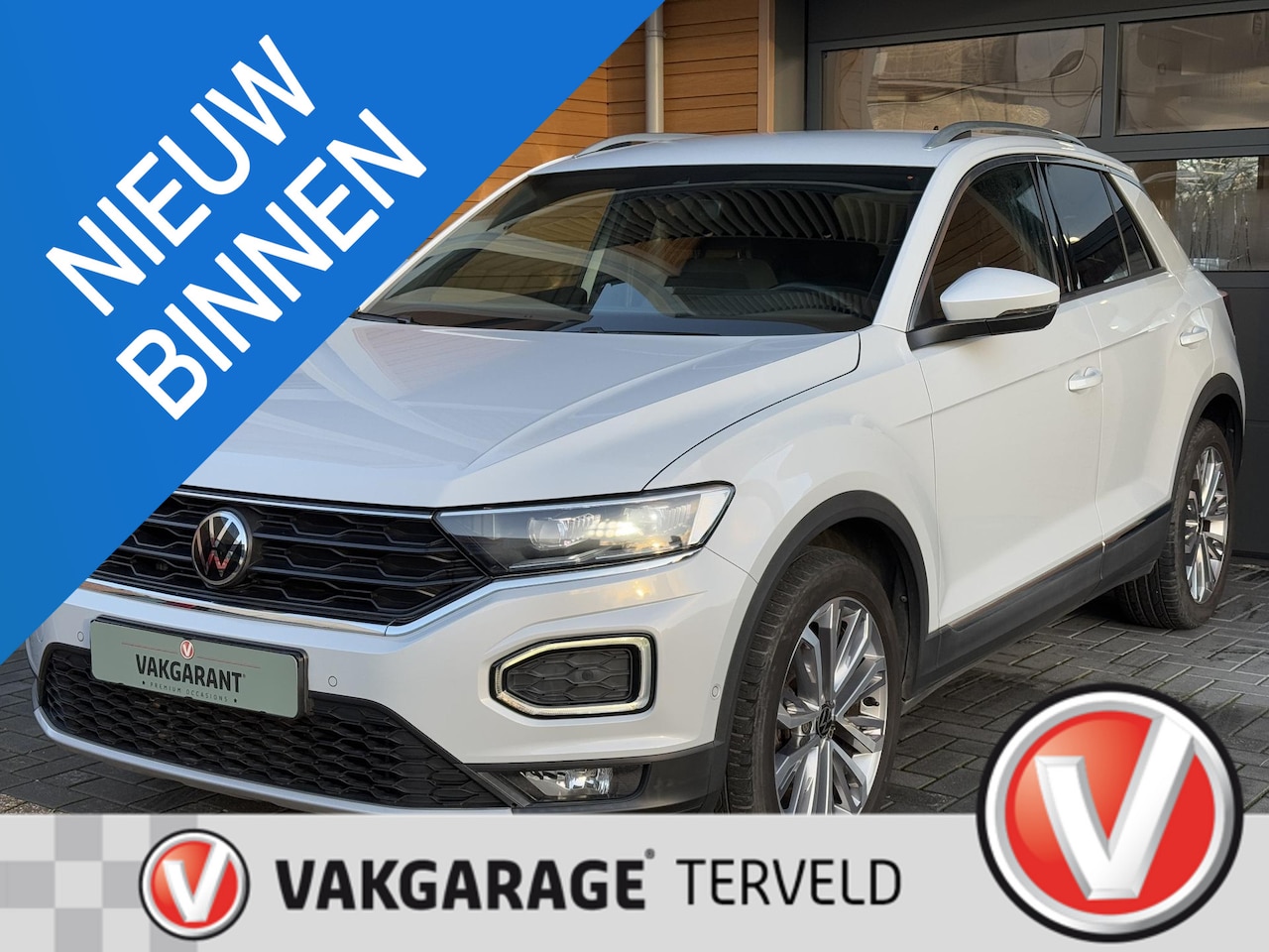 Volkswagen T-Roc - 1.5 TSI Sport 1.5 TSI Sport,Navi,Virtual,Trekh,Camera,Cruise - AutoWereld.nl