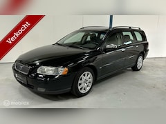 Volvo V70 - 2.4 Momentum AUTOMAAT / LEER