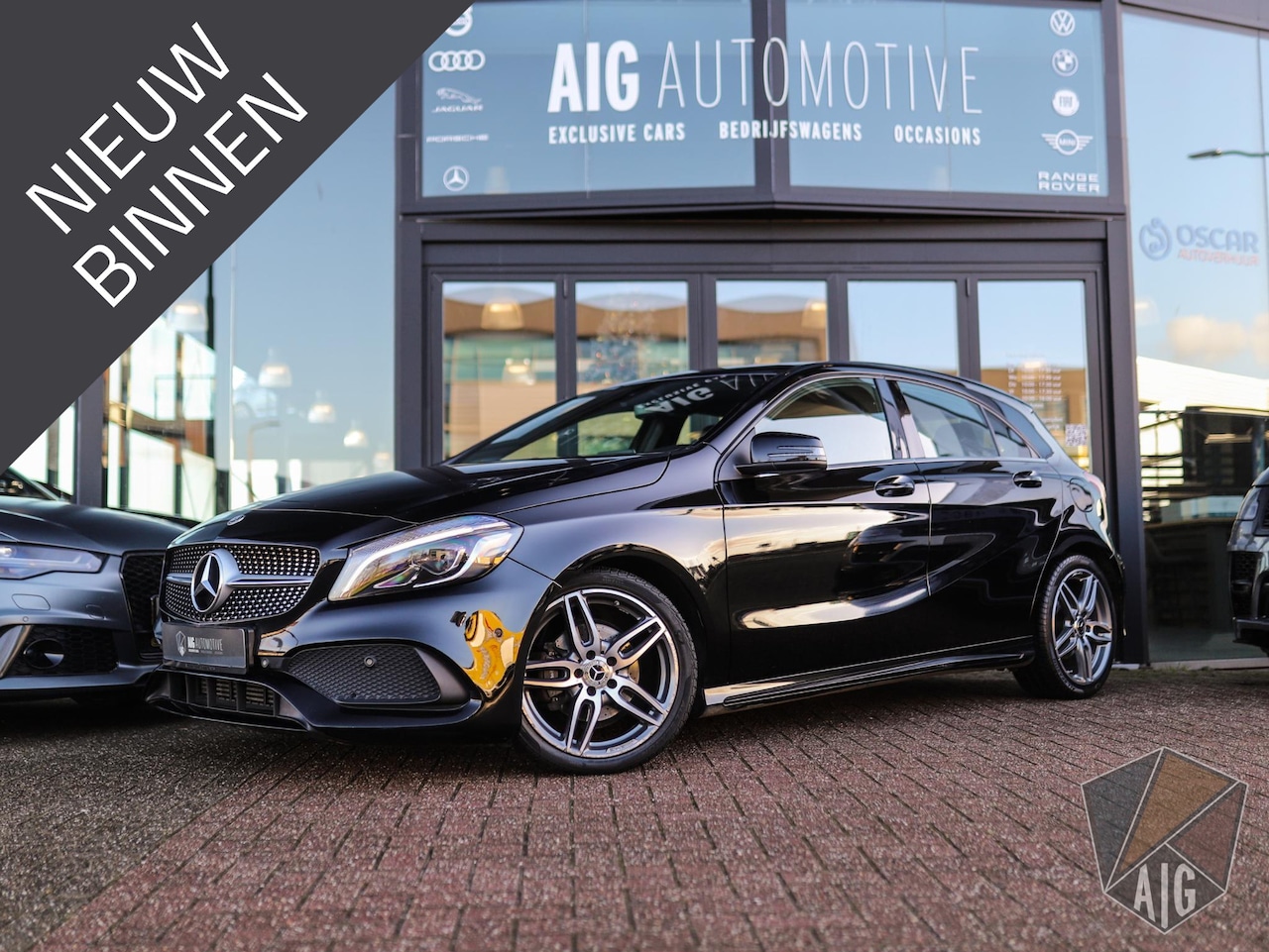 Mercedes-Benz A-klasse - 180 Business Solution AMG | Pano | PDC | LED | 18" LM | Stoelverw. - AutoWereld.nl