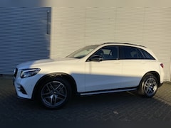 Mercedes-Benz GLC-klasse - GLC 250 Automaat 4MATIC Business Solution AMG | Panoramadak | Sfeerverlichting | Stoelverw