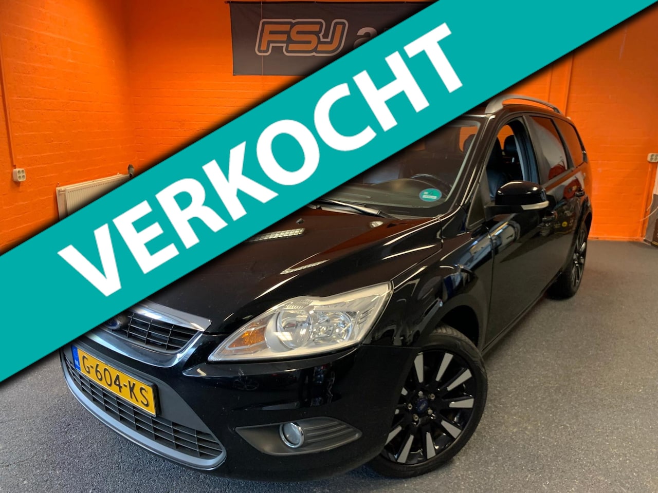 Ford Focus Wagon - 1.8 / GHIA BLACK MAGIC / CRUISE / AIRCO!! - AutoWereld.nl