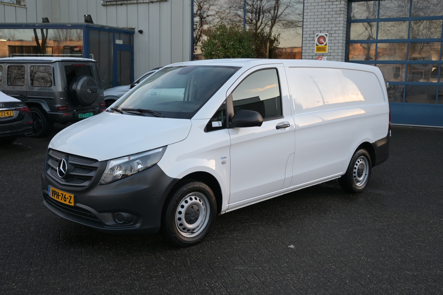 Mercedes-Benz Vito - 116 CDI Lang Audio 40 Navigatie met camera, Trekhaak, Inrichting - AutoWereld.nl