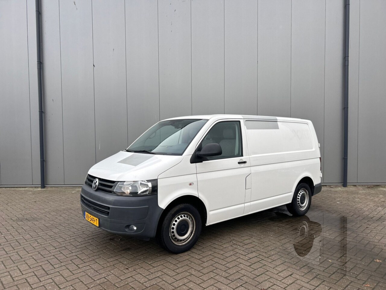 Volkswagen Transporter - 2.0 TDI L1H2 BM 2.0 TDI L1H2 BM - AutoWereld.nl