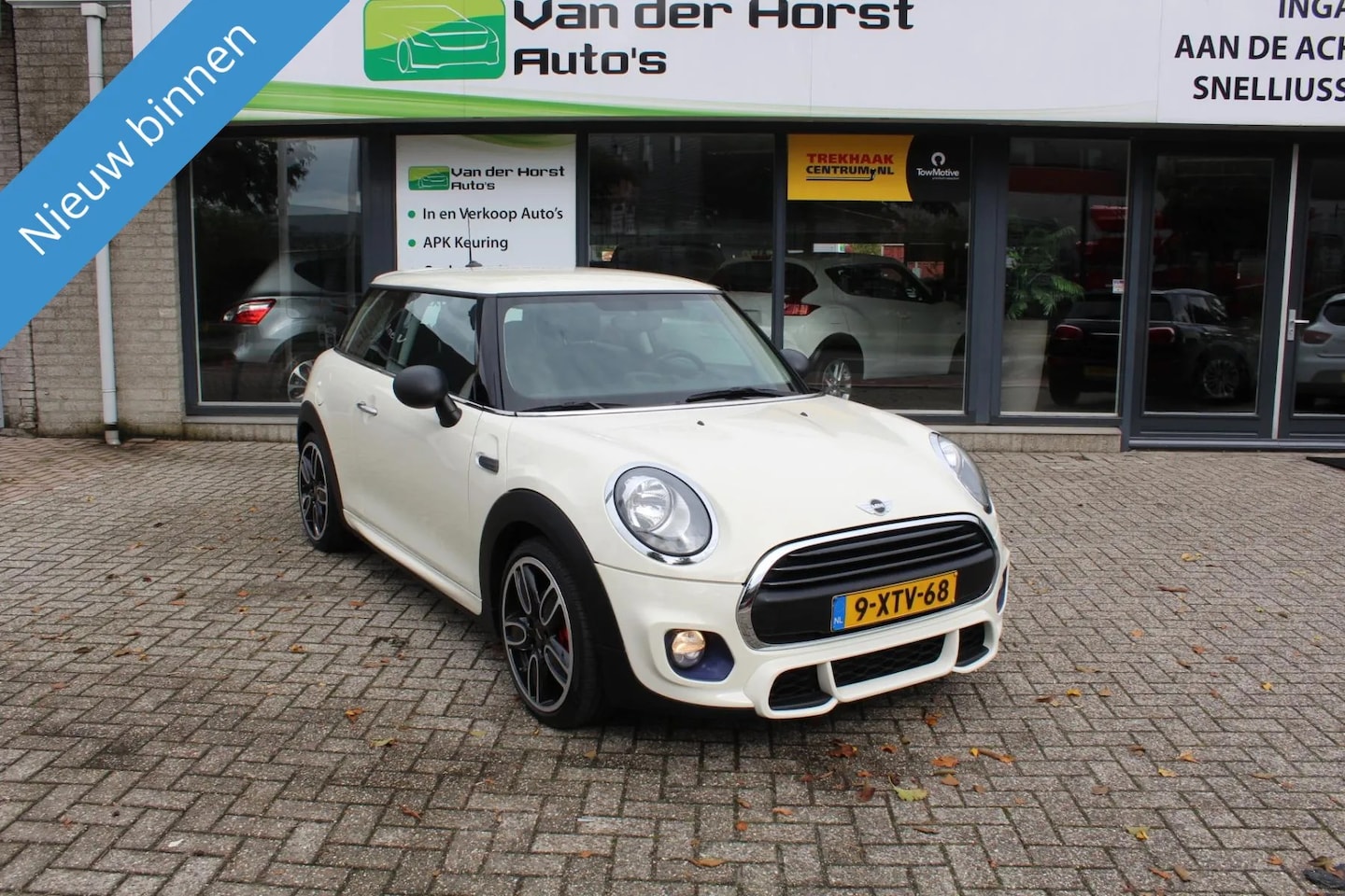 MINI One - Mini 1.2 JCW pakket • airco • navi • 18" • NL! - AutoWereld.nl