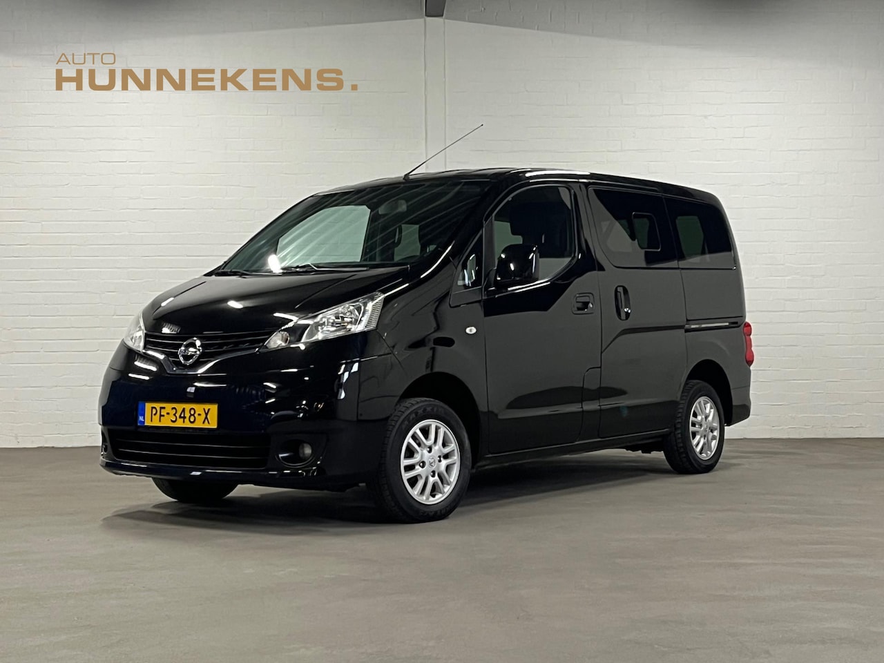 Nissan Evalia - 1.6 Connect Edition 7p | Trekhaak | Camera | Keyless | Cruise & Climate c. - AutoWereld.nl