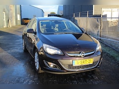 Opel Astra - 1.4 Turbo Cosmo stuurw en stoelverw trekhaak