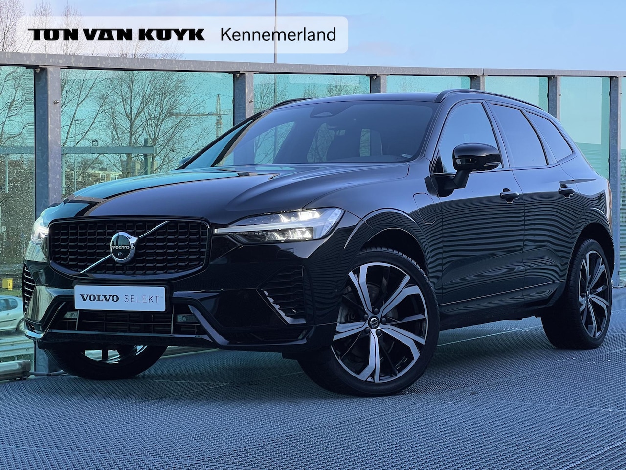 Volvo XC60 - 2.0 T8 Plug-in hybrid AWD R-Design - AutoWereld.nl