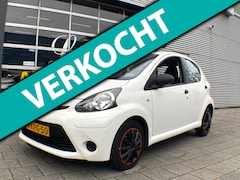 Toyota Aygo - 5Drs - 1.0 VVT-i Access - Apple CarPlay / Navigatie I Stuurbekrachtiging I Nwe APK 11-2025