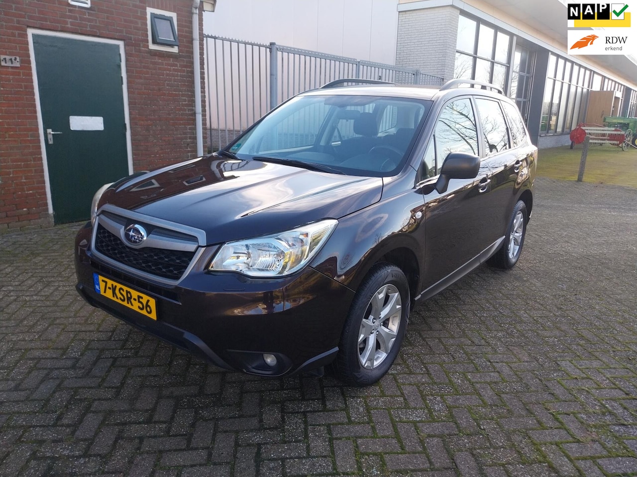 Subaru Forester - 2.0 Intro // Automaat // 4x4 // Cruise Control!! - AutoWereld.nl