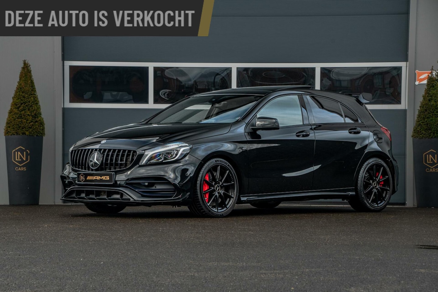 Mercedes-Benz A-klasse - AMG 45 4MATIC | Pano | REMUS | Camera - AutoWereld.nl