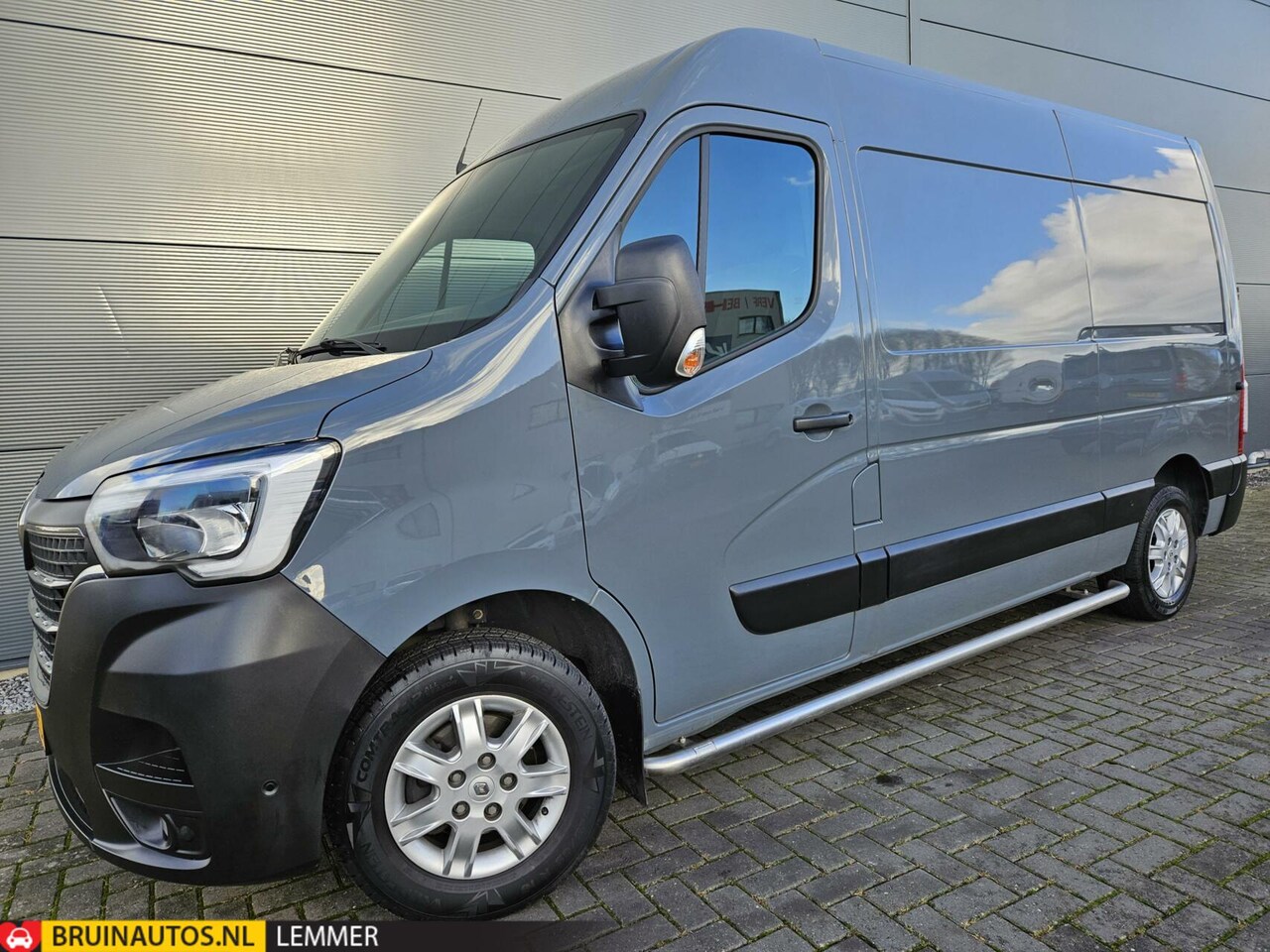 Renault Master - 2.3 dCi 180 L2H2 Navi Clima Led 180pk - AutoWereld.nl