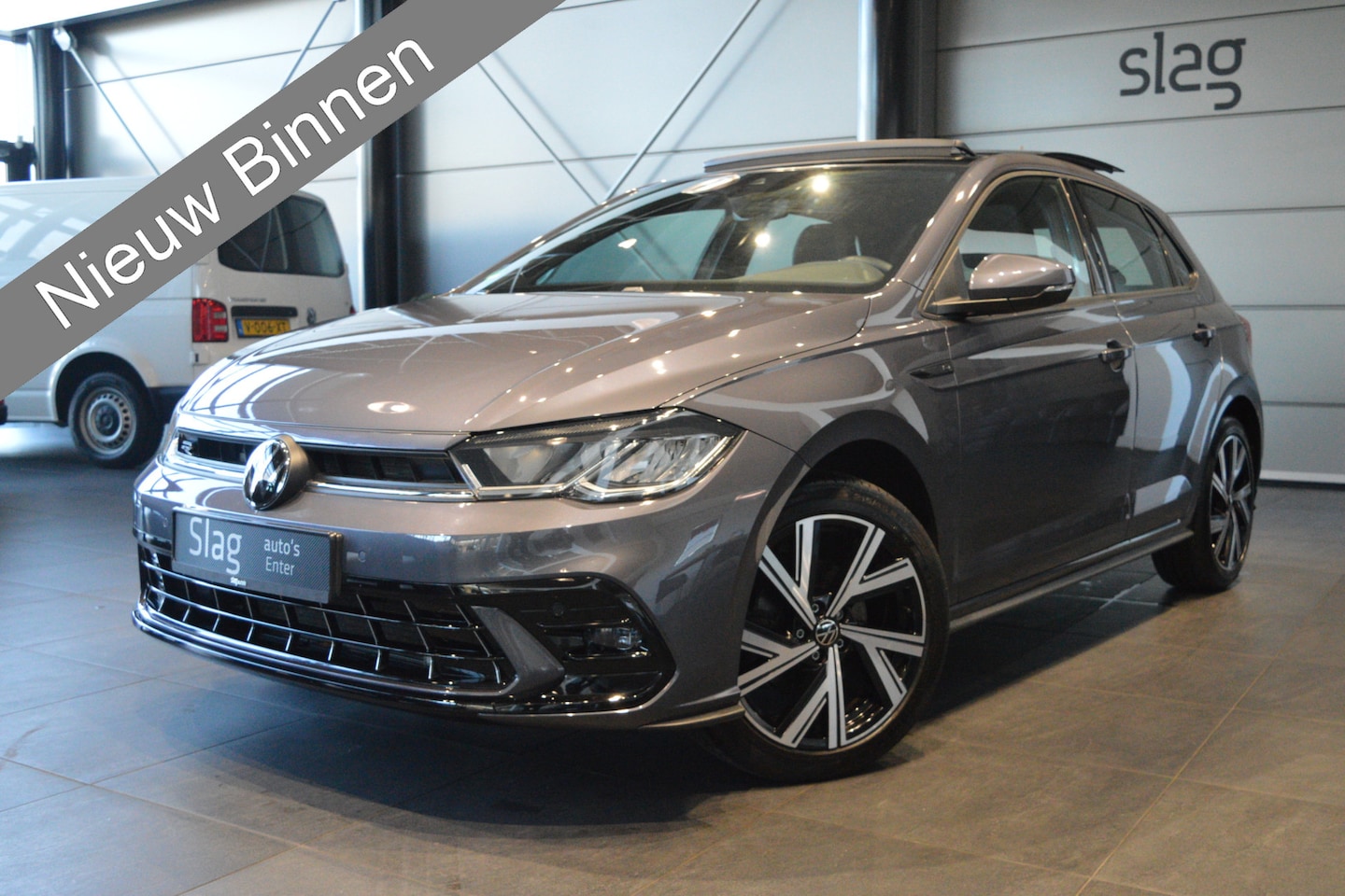 Volkswagen Polo - 1.0 TSI 2X R-LINE carplay pano clima camera 17 inch 110 pk !! - AutoWereld.nl