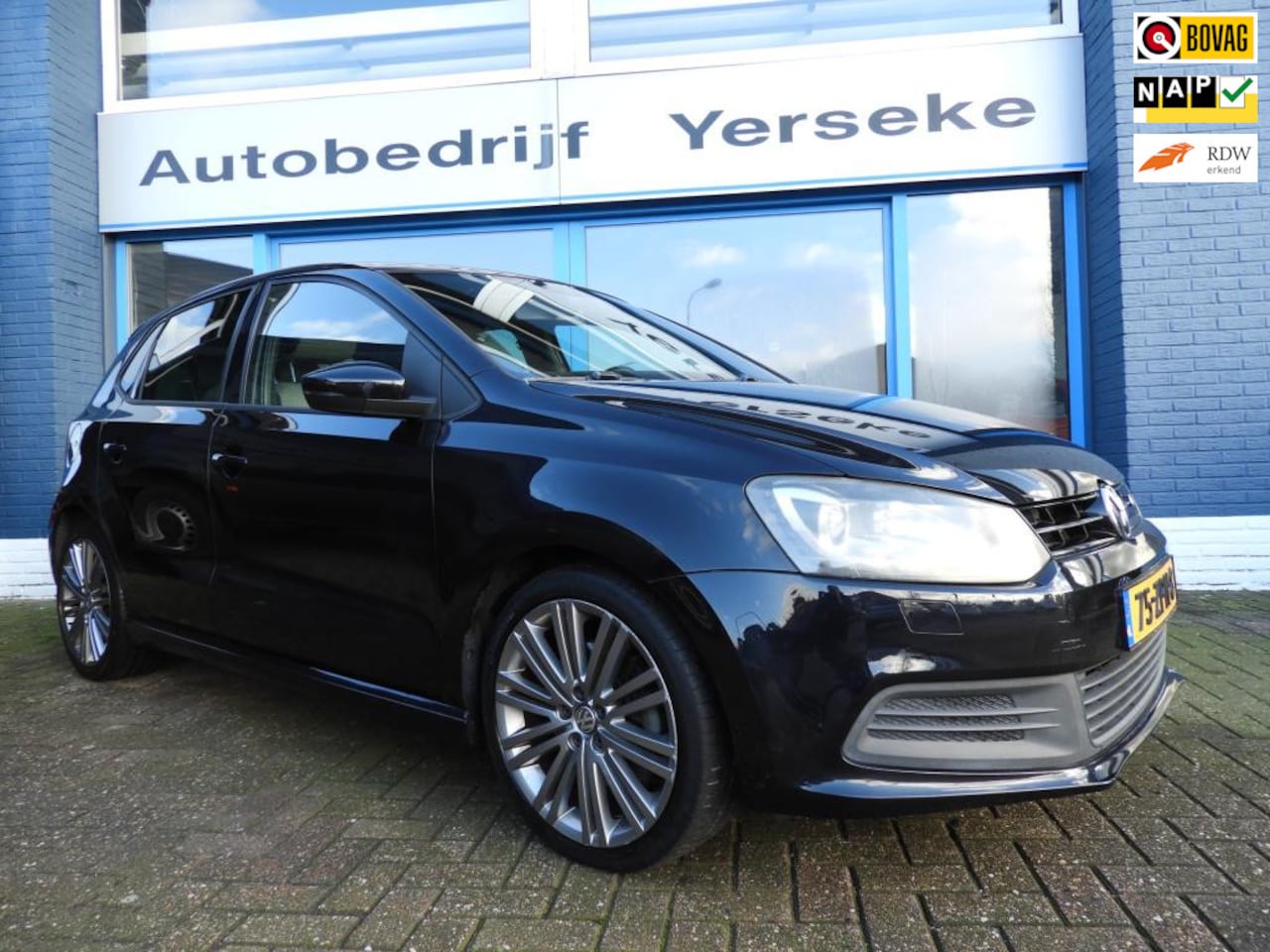 Volkswagen Polo - 1.4 TSI BlueGT R-Line NAP - AutoWereld.nl