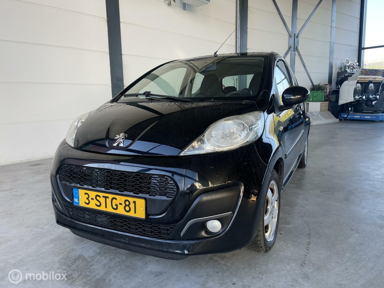 Peugeot 107 - 1.0 Active airco - AutoWereld.nl