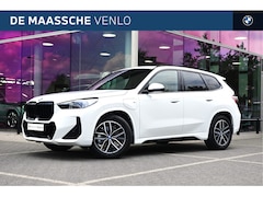 BMW X1 - xDrive30e High Executive M Sport Automaat / Panoramadak / Trekhaak / Sportstoelen / Adapti