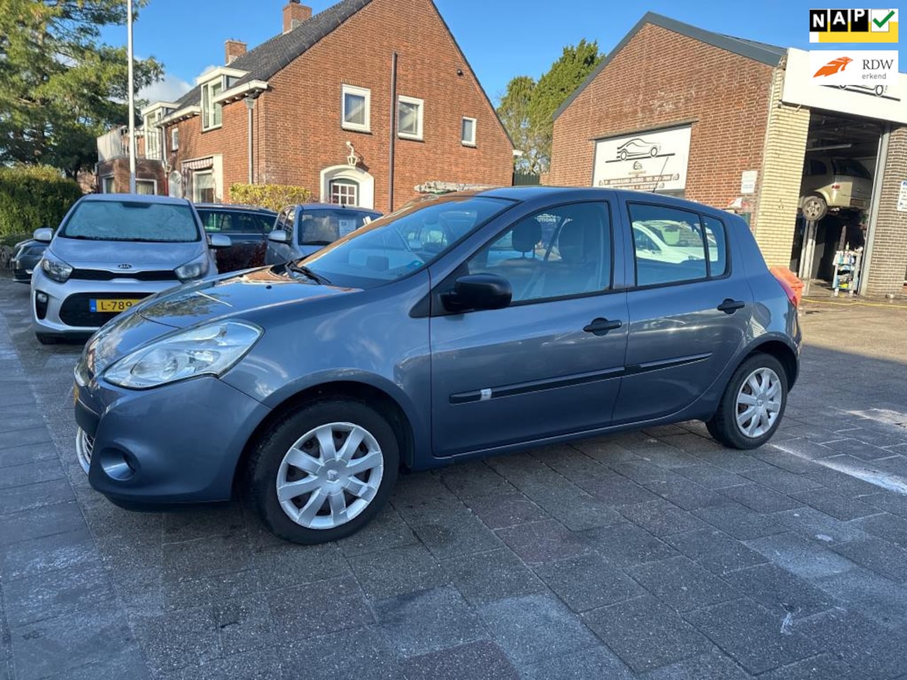 Renault Clio - 1.2 Special Line 1.2 Special Line - AutoWereld.nl