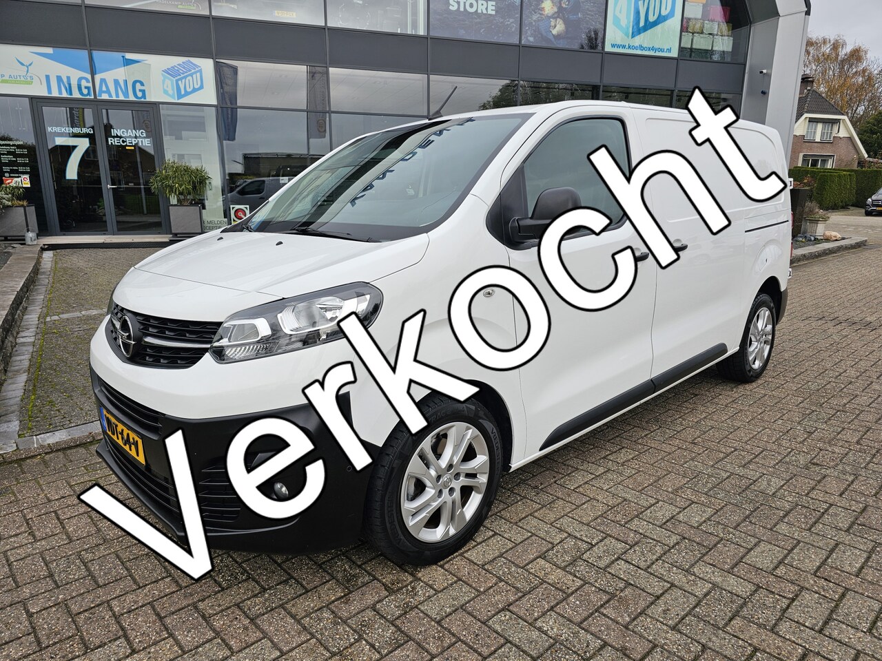 Opel Vivaro - 2.0 CDTI L2H1 Edition Automaat * Navi * Camera * PDC * Dubbel Schuifdeur * - AutoWereld.nl