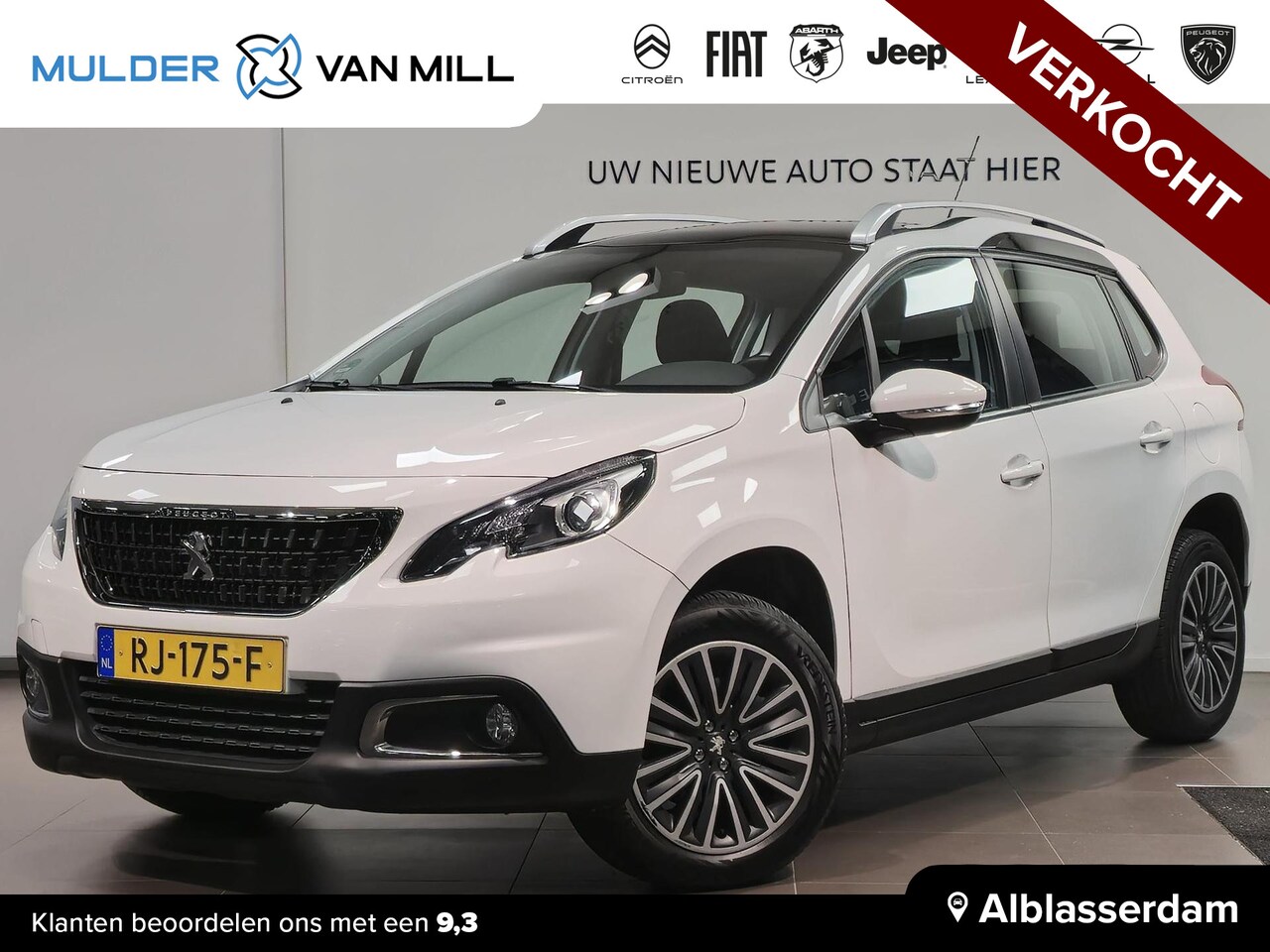 Peugeot 2008 - SUV Blue Lion 1.2 Turbo 110pk | PANODAK | TREKHAAK | NAVI | DAB+ | ARMSTEUN | PARKEERHULP - AutoWereld.nl