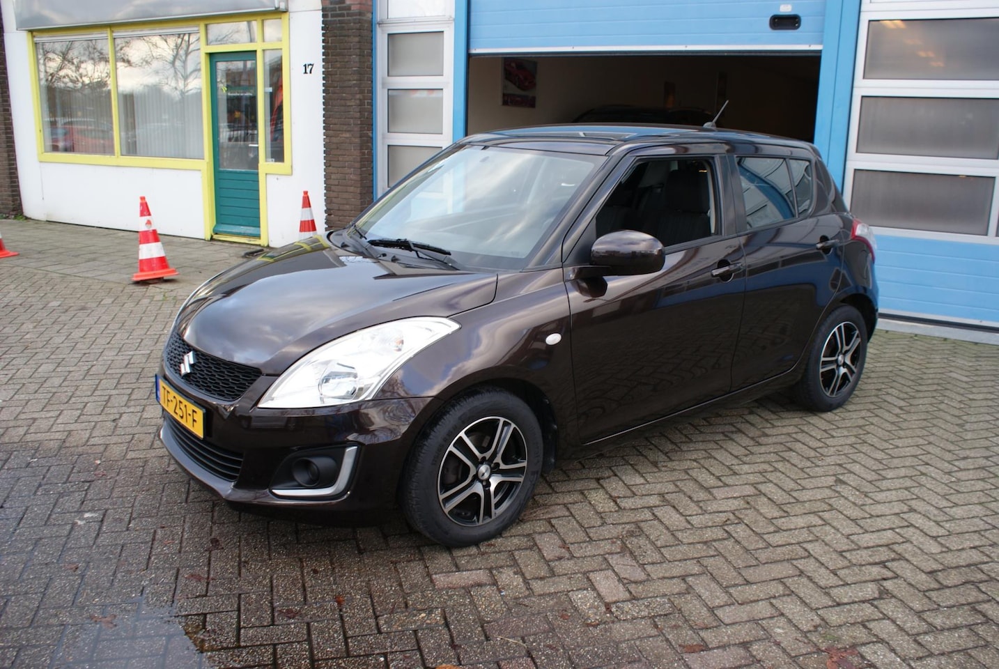 Suzuki Swift - 1.2 Comfort automaat - AutoWereld.nl