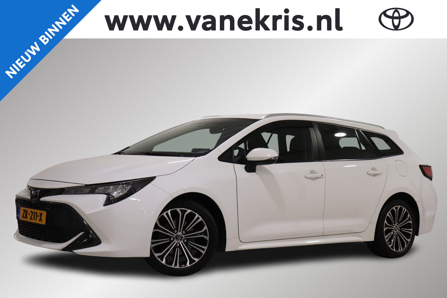 Toyota Corolla Touring Sports - 1.8 Hybrid First Edition 1.8 Hybrid First Edition, Trekhaak, Climate Control, Cruise Control, Apple Carplay & Andro - AutoWereld.nl