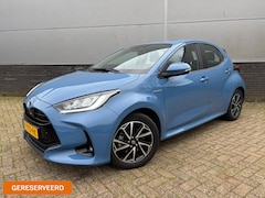 Toyota Yaris - 1.5 Hybrid Dynamic Navigatie 1e eigenaar Gereserveerd GERESERVEERD