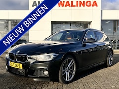 BMW 3-serie Touring - 318i M Sport Automaat Achteruitrijcamera Vol Leer Stoelverw. 1é Eign Dealer ondehouden. Nl