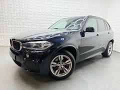 BMW X5 - XDrive30d M PAKKET PANO LEER MEMORY CAMERA