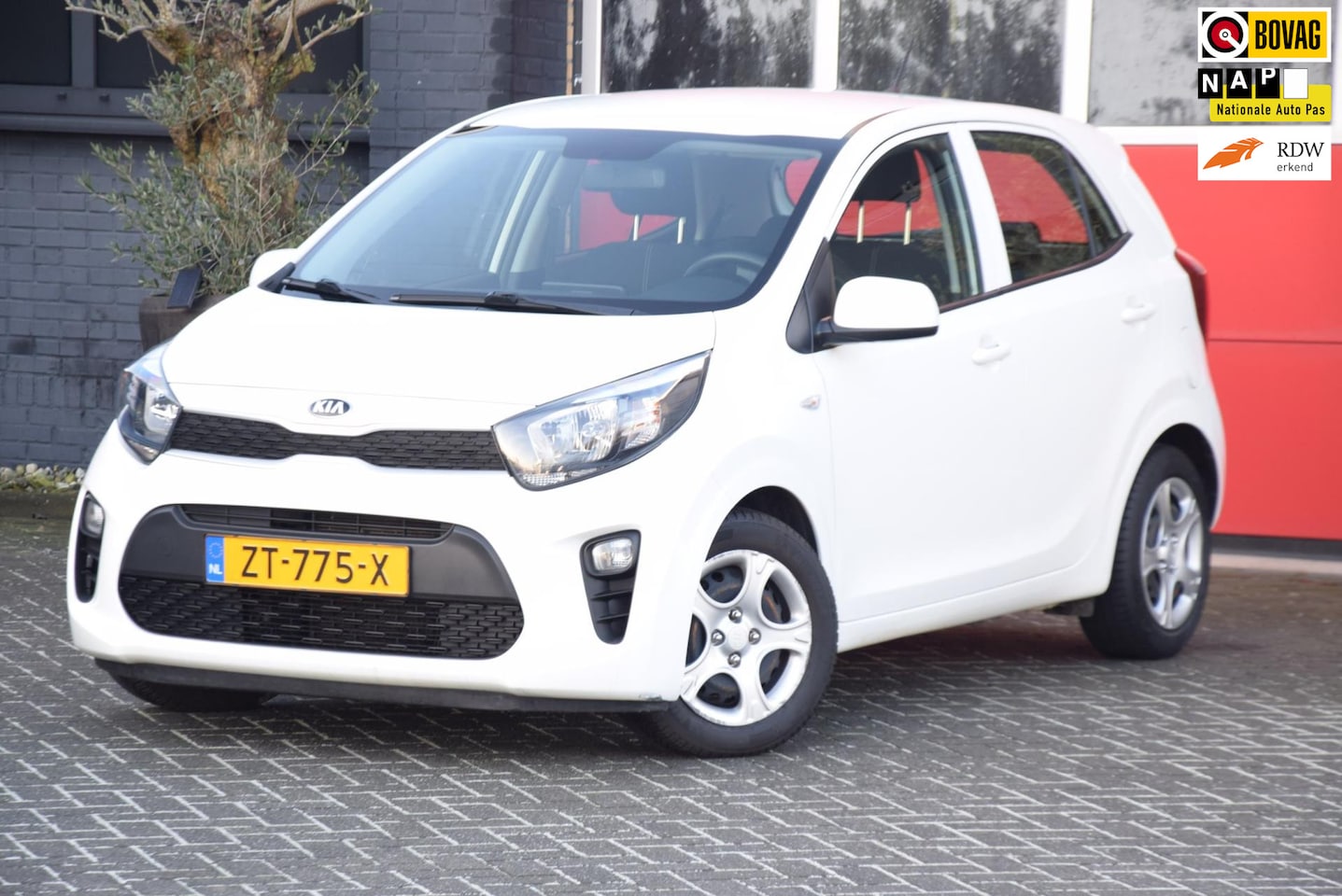 Kia Picanto - 1.0 MPi EconomyLine 2019 5 Deurs Airco Bluetooth 15x op voorraad! - AutoWereld.nl