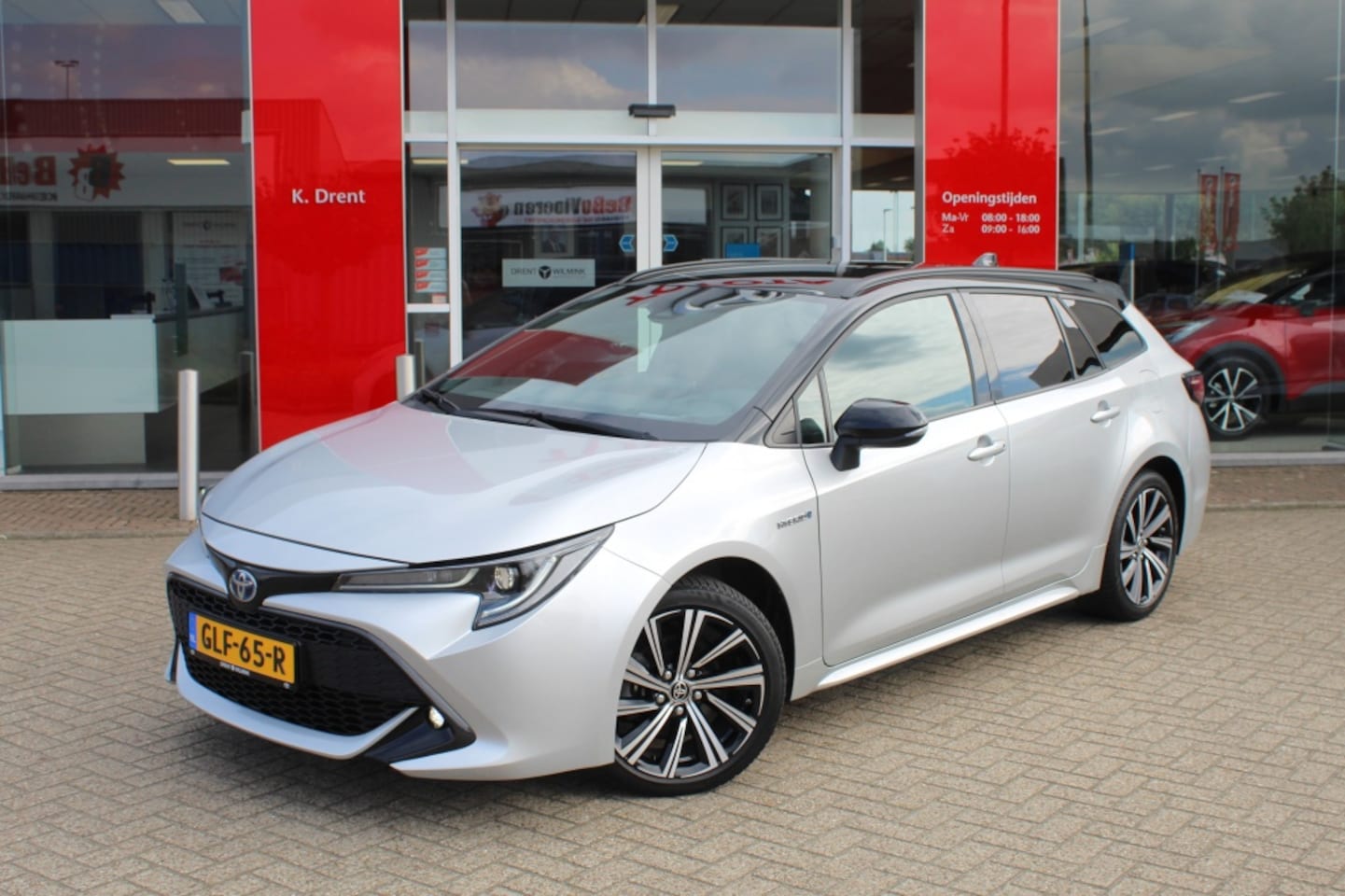 Toyota Corolla Touring Sports - 1.8 Hybrid Dynamic | Stoel & Stuurverwarming | DAB+ | Android Au - AutoWereld.nl