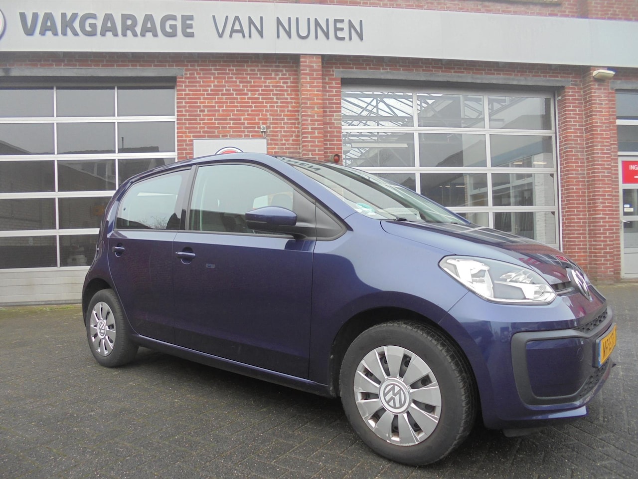 Volkswagen Up! - 1.0 60PK 5D BMT Move up!||Airco||Rijklaar|| - AutoWereld.nl