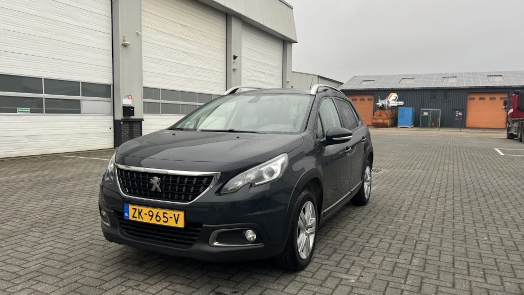 Peugeot 2008 - 1.2 PureT. Signature - AutoWereld.nl