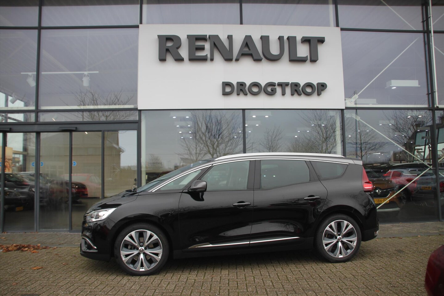 Renault Grand Scénic - 140PK-INTENS-70DKM-7 SEATS-NAVI-CRUISE-CAMERA-TREKH- - AutoWereld.nl