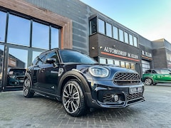 MINI Countryman - 2.0 Cooper S E ALL4 John Cooper Works 220pk/HK/camera/19"Jcw/btw