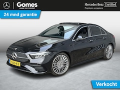 Mercedes-Benz A-klasse - 180 AMG | Panoramadak | Stoelverwarming | Achteruitrijcamera | Apple & Android Carplay | S