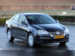 Volkswagen Jetta - 1.6 FSI Comfortline | 2007 | Cruise | Leuke auto