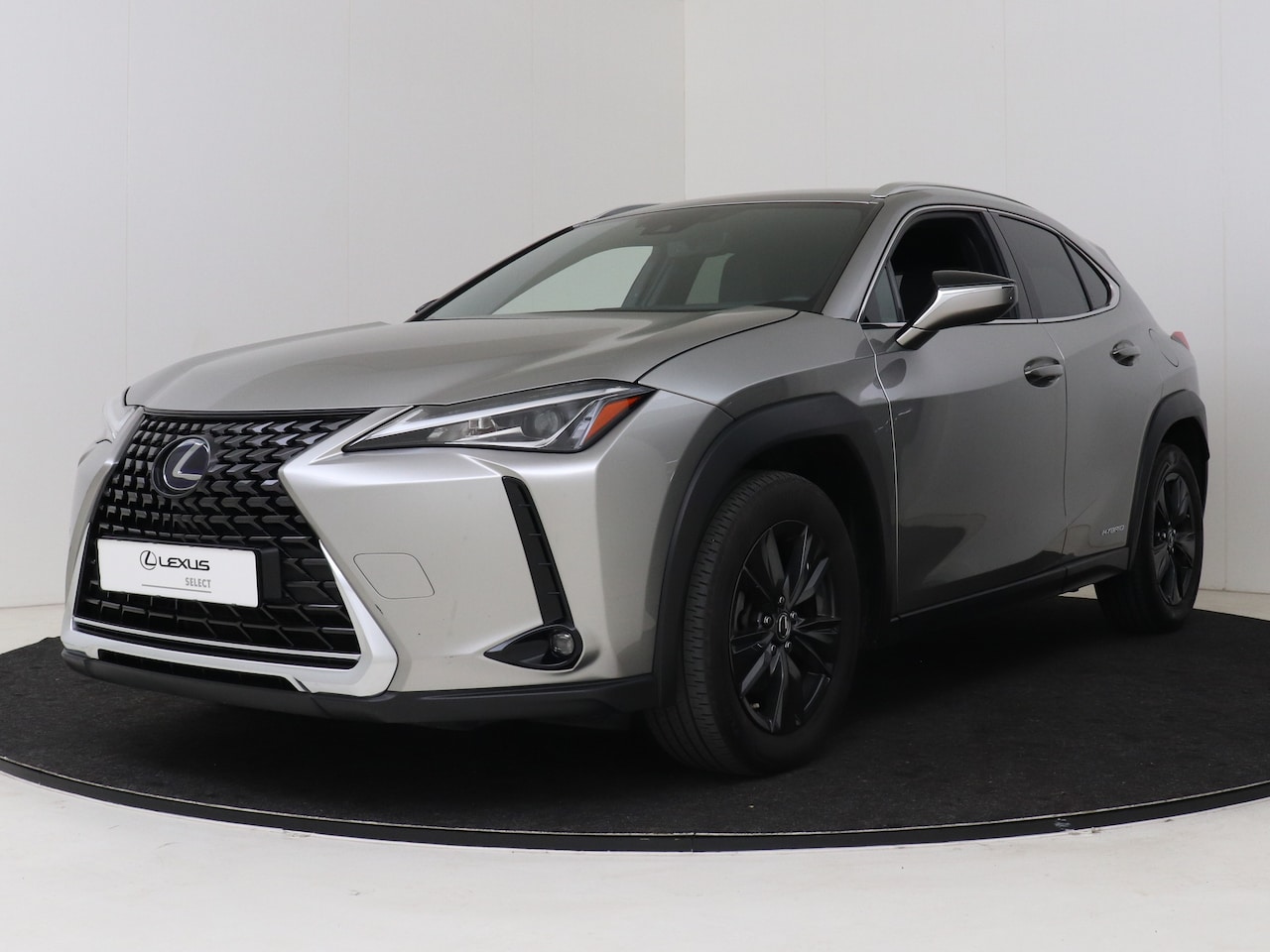 Lexus UX - 250H Premium Lease Limited | Navigatie |  Achteruitrijcamera | Climate Control | 18" licht - AutoWereld.nl