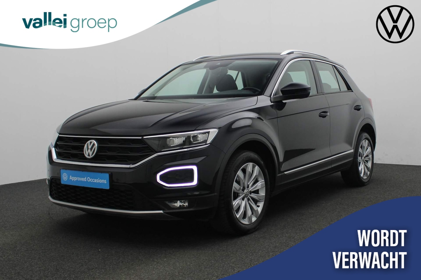 Volkswagen T-Roc - 1.5 TSI 150PK DSG Sport | Trekhaak | Beats | Camera | Navi | Parkeersensoren voor/achter | - AutoWereld.nl